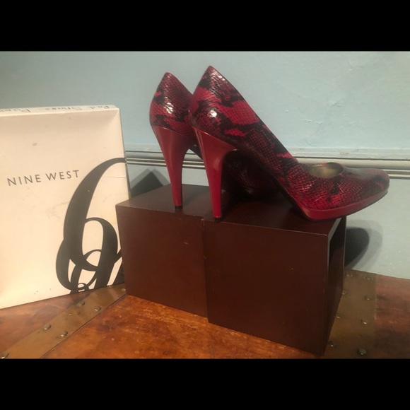 Adorable high heels - Picture 2 of 4